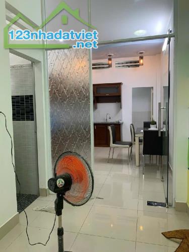 NHÀ 4 TẦNG AU DUONG LAN - 47M2 X 4T - 6.9 TỶ - Ô TÔ ĐỖ CỬA - VỊ TRÍ ĐẮC ĐỊA - 1