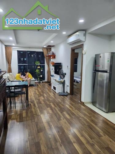 Bán căn hộ chung cư R2 Goldmark City  136 Hồ Tùng Mậu, Bắc Từ Liêm 80m, 2N2VS chỉ 5.2 tỷ