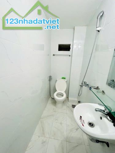 Bán nhà Hào Nam Đống Đa, Vị Trí Đắc Địa, Dân Cư Văn Minh, 28mx5T, Giá: 6,7 Tỷ. - 4