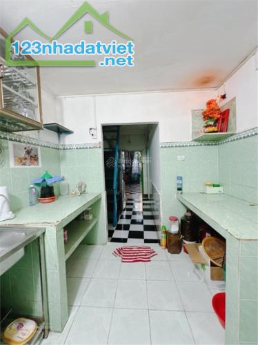 🏠 Bán nhà Đoàn Văn Bơ, Q.4, 54m², 2 tầng, 3PN, 0WC, 3.8 tỷ 🏠 - 4