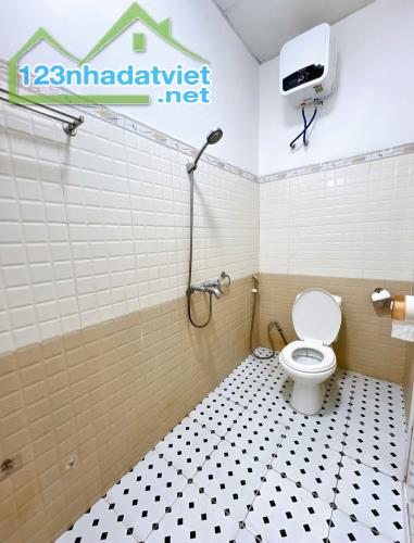 Bán Nhà phố Trại Lẻ, Kênh Dương, Lê Chân, Hải Phòng. 3 tầng, 48,9m2, 2,28 tỷ. Ngang 4m, t2 - 4