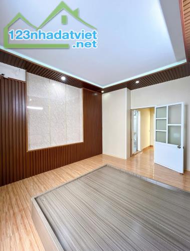 Bán Nhà phố Trại Lẻ, Kênh Dương, Lê Chân, Hải Phòng. 3 tầng, 48,9m2, 2,28 tỷ. Ngang 4m, t2 - 5