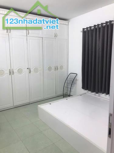 Cho thuê nhà Phố Đặng Văn Ngữ, Đống Đa diện tích 40m2, 2 tầng, 4 ngủ, 11 Triệu/tháng - 3