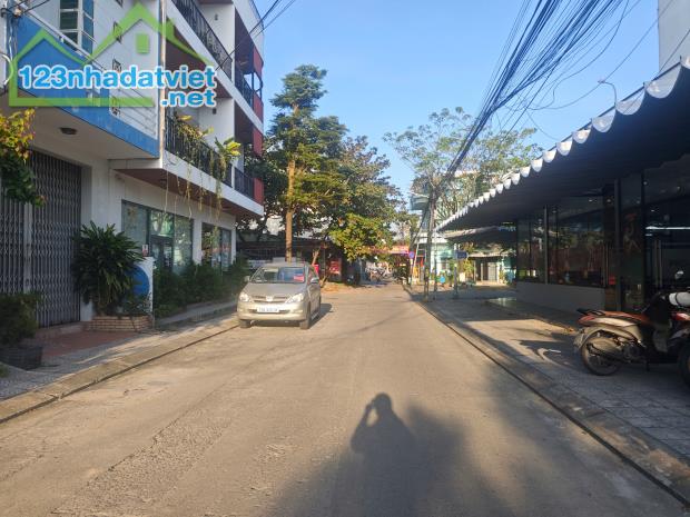Dòng Tiền Biển Mỹ Khê- Kiệt 5m5 Bà Huyện Thanh Quan Quận Ngũ Hành Sơn-75m2-Chỉ : 5 Tỷ hơn - 2
