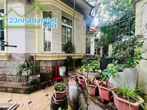 X023D5🏡 Siêu Phẩm Biệt Thự, Khu Vực Sôi Động Nhất Quận Cầu Giấy