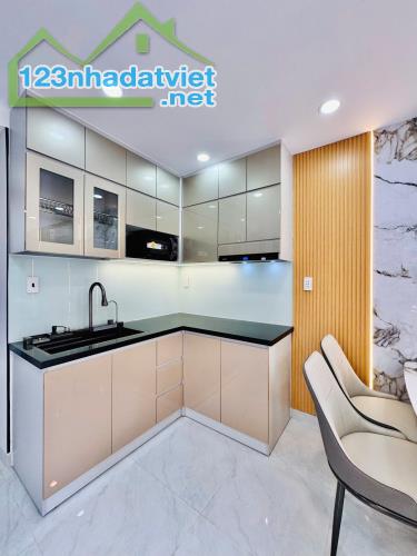 🌸Bán Nhà Căn Góc Mặt Tiền Duy Tân - Quận Phú Nhuận - 45m² - 2 tầng - 5,9 tỷ💰 - 1