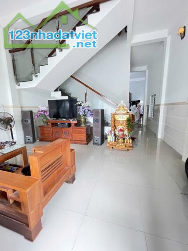 💎 NHÀ 2 TẦNG – LẠC LONG QUÂN – 92M², ngang 6.1m – GIÁ TỐT, CHỈ 3.1 TỶ 💎 - 1