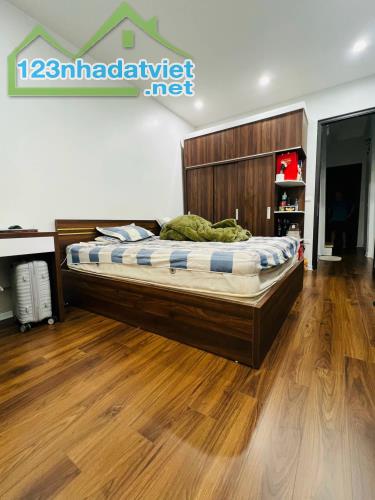 DUY NHẤT MỘT CĂN - PHỐ VIP ĐỐNG ĐA – 50M2x5T – MT 4.5m - TRUNG TÂM QUẬN ĐỐNG ĐA  - THOÁNG - 3