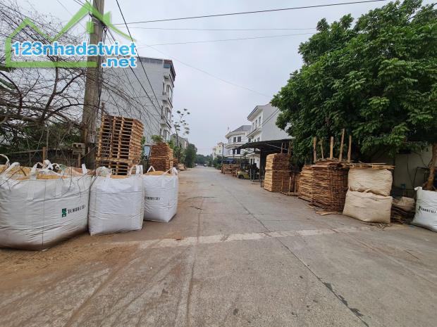 Bán 2 lô liền nhau N62 -N63 khu đất Tân Ngọc ,Bá Hiến, Bình Xuyên giá : 5 tỷ.Liên hệ : 098 - 2