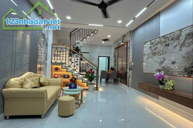 Bán nhà hẻm 3.5m, Đường Số 4, Gò Vấp, 4m x 11m, 40.4 m², nhà đẹp - Giá 5.59 tỷ TL - 3