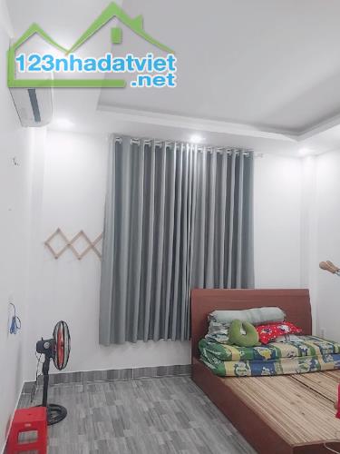 MẶT TIỀN KINH DOANH LIÊN KHU 4-5 -BÌNH HƯNG HÒA B - BÌNH TÂN -116M2 - 3 TẦNG - GIÁ : 9,59T - 2