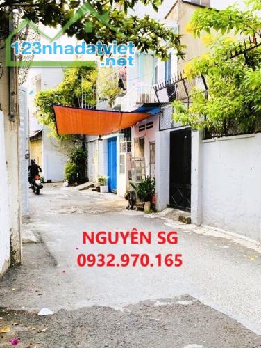 CĂN GÓC 3 TẦNG, DT 48M2 (4 x 12), ÔTÔ SÁT NHÀ, PHAN VĂN TRỊ, GẦN CHỢ BÀ CHIỂU, BÌNH THẠNH.