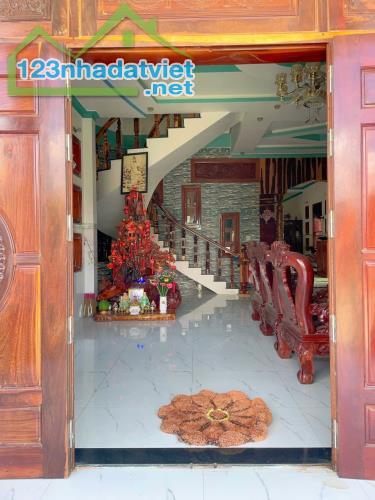 Bán biệt thự  sân vườn 1500m2, mặt tiền QL1A, ngay UBND xã Bình Tân, Huyện Bắc Bình - 2