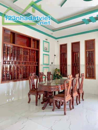 Bán biệt thự  sân vườn 1500m2, mặt tiền QL1A, ngay UBND xã Bình Tân, Huyện Bắc Bình - 1
