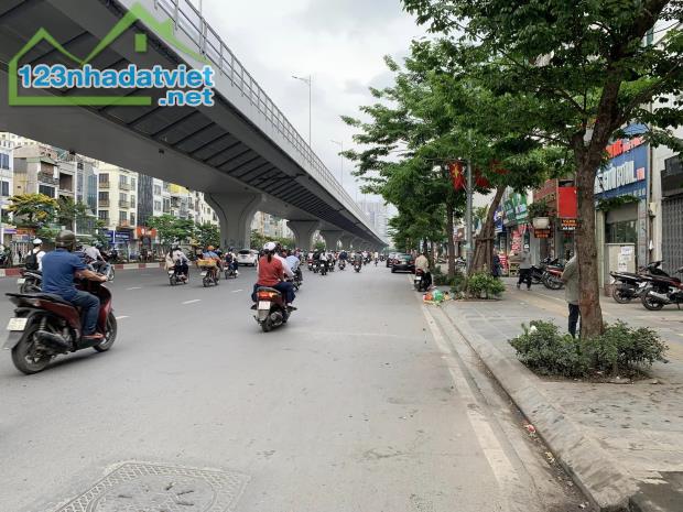 Nhà mặt phố Minh Khai ngay Chợ Mơ DT 120m vỉa hè rộng, kinh doanh tấp nập - 2