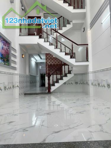 🥰♥️Nguyễn Thị Kiểu  🏅4T950  🏠NHÀ ĐẸP  3 TẦNG  -  52M²  - HXH 7 CHỖ - CHUNG VÁCH SIÊU TH - 2