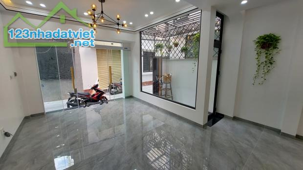 Bán gấp nhà 4 tầng đường Thiên Lôi, Vĩnh Niệm, Lê Chân.Giá chỉ 4,35 tỷ.56m2