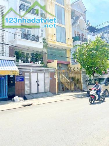 Bán Nhà Mặt Tiền Số: 161 Phạm Huy Thông, Phường 7, Quận Gò Vấp. DT: 5 x 16m - Hầm, 6 Tầng. - 1