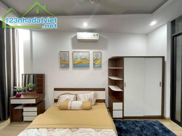 50M2 DƯỚI 10 TỶ LÔ GÓC!!! HOÀNG VĂN THÁI, 5 TẦNG, NHÀ ĐẸP Ở NGAY, 1 BƯỚC RA PHỐ - 1