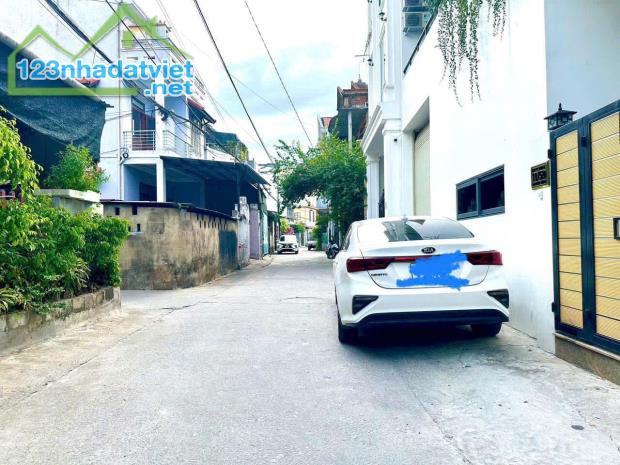 BÁN NHÀ 3 Tầng ĐƯỜNG AN DƯƠNG VƯƠNG AN ĐÔNG QUẬN THUẬN HOÁ TP HUẾ  DIỆN TÍCH 130m2 MT 10m - 5