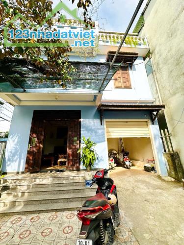 BÁN NHÀ 3 Tầng ĐƯỜNG AN DƯƠNG VƯƠNG AN ĐÔNG QUẬN THUẬN HOÁ TP HUẾ  DIỆN TÍCH 130m2 MT 10m - 4