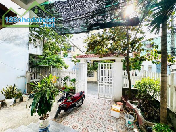 BÁN NHÀ 3 Tầng ĐƯỜNG AN DƯƠNG VƯƠNG AN ĐÔNG QUẬN THUẬN HOÁ TP HUẾ  DIỆN TÍCH 130m2 MT 10m - 1