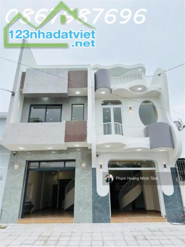 Bán Nhà 3 Tầng Mới Xây Full Nội Thất Cách Biển Nha Trang 600m - Chính Chủ - Sổ Hồng