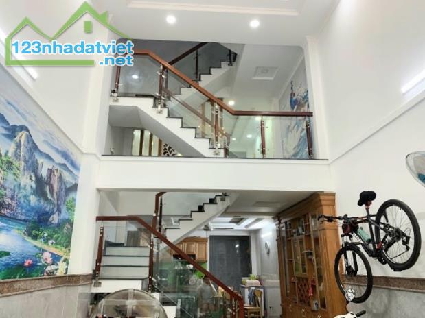 🏡🏡🏡NHÀ 5 TẦNG SÁT MẶT TIỀN PHẠM VĂN BẠCH. P15 TÂN BÌNH.... DT .57 M.💸💸💸 8.2 TỶ - 2