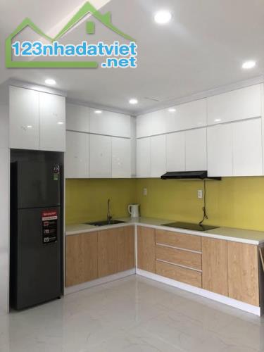 Mặt tiền kinh doanh 3 tầng, 5 x 22.5, đường Lâm Văn Bền, gần đường Nguyễn Thị Thập, hẻm ô