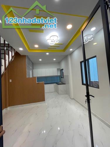 LÊ QUANG ĐỊNH P7 BÌNH THẠNH - 27M2 SỔ VUÔNG - KHÔNG QUY HOẠCH KHÔNG LÔ GIỚI - 3.X TỶ