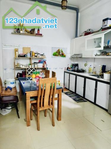 Phân Lô - Kinh Doanh - Chủ Tự Xây Tâm Huyết, phố Tương Mai, dt: 30m, mt:4,5m, 5 tầng. - 1