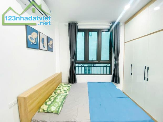 Bán nhà Mỹ Đình - 5m ra oto - Thang máy - 43m2 - Giá 10,5 Tỷ - 2