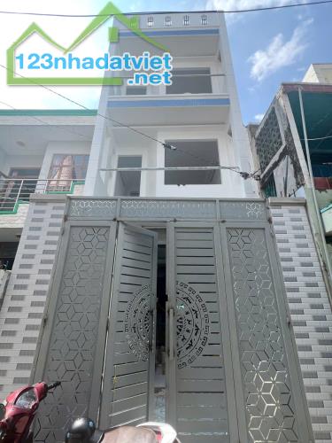 Nhà mới 4 tầng (4x20m) hẻm thông đường Bùi Minh Trực P5Q8. Giá 6,9 tỷ TL