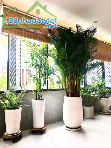 Bán Nhà 337/2 Lê Văn Sỹ, Phường 1, Quận Tân Bình. DT: 142m2 - 3 Tầng, Sân Vườn - 25 Tỷ - 3