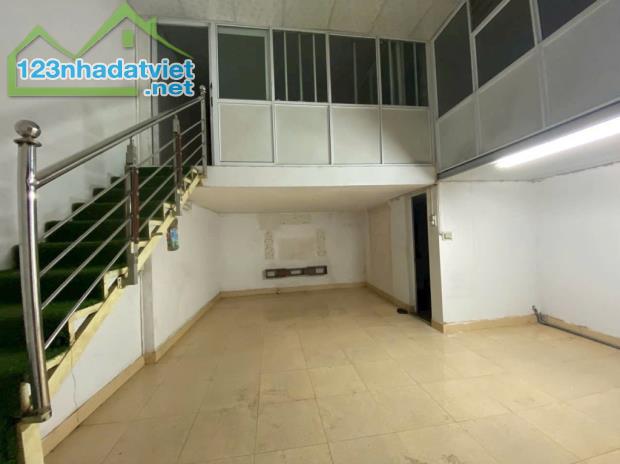 Bán Đất Tặng Nhà 2 Tầng-Tổ 12 Thị Trấn-Đông Anh-DT 50M²-MT 6M-Ô Tô Vào Tận Nhà-Nhỉnh 3 Tỷ - 1