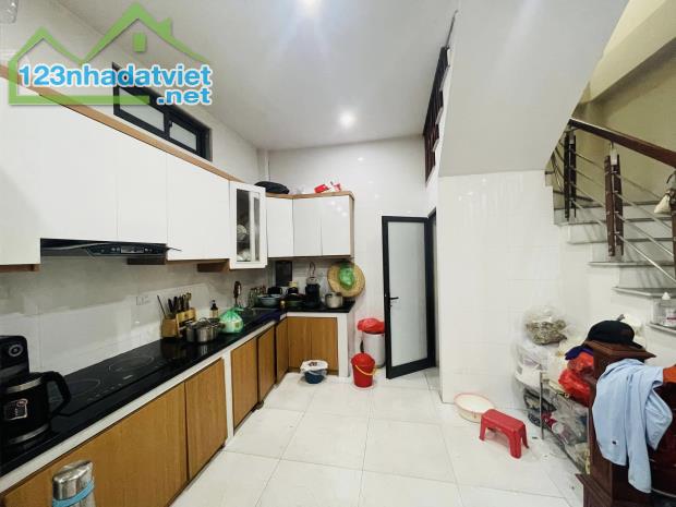 Bán nhà Phố Yên Hòa,Cầu Giấy, Dt 38m*4T*nhỉnh 7 tỷ,Ngõ cực nông thẳng,sát phố, Đẹp đón tết - 5