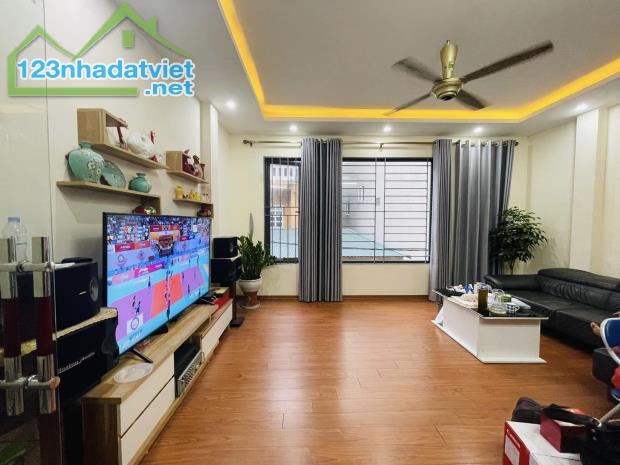 Bán nhà Phố Yên Hòa,Cầu Giấy, Dt 38m*4T*nhỉnh 7 tỷ,Ngõ cực nông thẳng,sát phố, Đẹp đón tết - 3