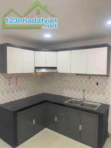 6.35 tỷ- bán nhà hẻm xe hơi p25 Bình Thạnh- 4 tầng- 3.8x12m- 3PN- thông ra đường D2 D5 - 2