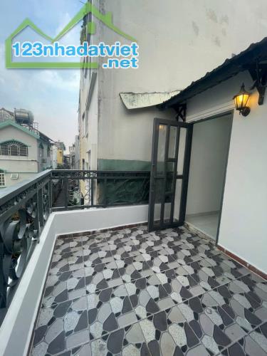 6.35 tỷ- bán nhà hẻm xe hơi p25 Bình Thạnh- 4 tầng- 3.8x12m- 3PN- thông ra đường D2 D5 - 4