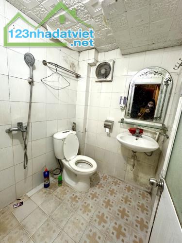 BÁN NHÀ MẶT NGÕ KIM GIANG, HM, LÔ GÓC,  CÁCH Ô TÔ TRÁNH VÀI BƯỚC, DTSD 62M2, 8.5 TỶ - 4