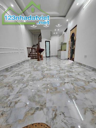 NHÀ ĐẸP PHỐ KIM NGƯU, FULL NỘI THẤT Ở LUÔN, LÔ GÓC, 35M2 GIÁ CHỈ 7.X TỶ - 1