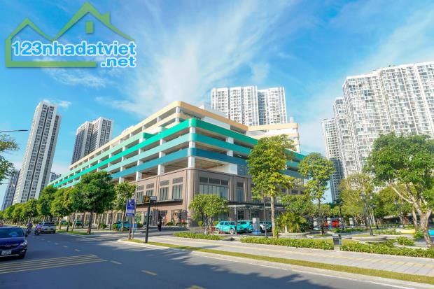 Cần Cho thuê shop chân đế Vinhomes Smart City nhiều diện tích