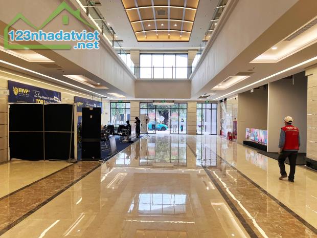 Cần Cho thuê shop chân đế Vinhomes Smart City nhiều diện tích - 2