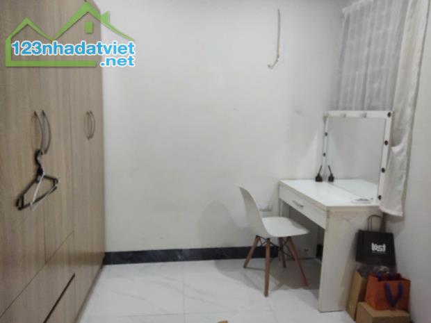 Cho thuê căn hộ 50m2, 2 ngủ, đủ đồ, vào ở được luôn ngõ 165 Quan Nhân, Thanh Xuân, Hà Nội - 3