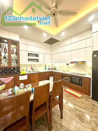 RẤT HIẾM KIM GIANG 40M2, VỪA TIỀN NGÕ THÔNG, GẦN Ô TÔ, 6.2 TỶ