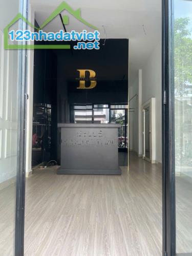 Bán tòa nhà 6 tầng 2 mặt tiền trước sau đường Trường Sa Quận 3 chỉ 30 tỷ - 1