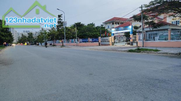 Bán Đất Mặt Tiền Góc Đẹp - View Vinhomes, Vành Đai 3, Quận 9. Giá Nhỉnh 7 Tỷ - 2