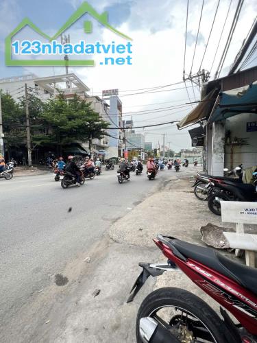 MTKD TÂN KỲ TÂN QUÝ - BÌNH TÂN - DT 4x29 - 2 TẦNG - ĐƯỜNG 34M - GIÁ 9 🧄 LH  Mô tả:  Diện