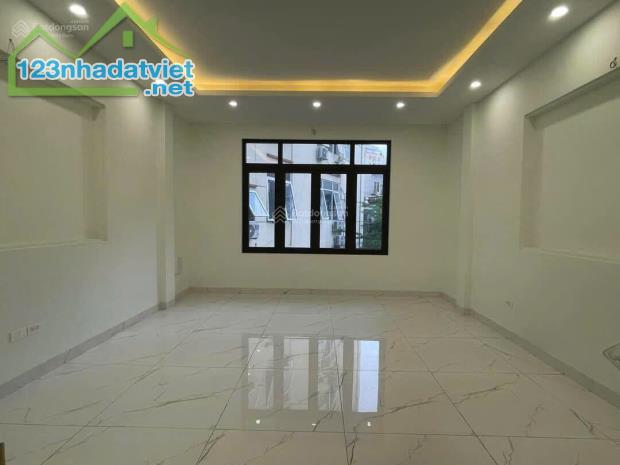 Rẻ quá! Nhà phân lô ô tô Ngọc Khánh – Đê La Thành 6 tầng thang máy 85m2 full nội thất - 4