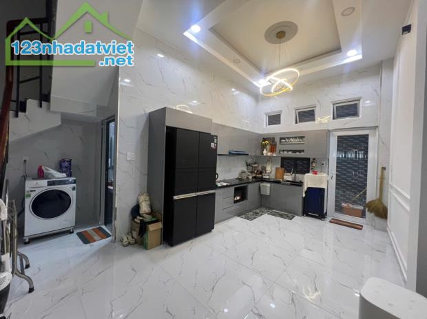 🏠Bán Nhà Âu Dương Lân Q.8 - HXH Thông - 71,5m² - 5 tầng - 6PN - 11,2 tỷ TL 🌀Nhà Full Nội - 3